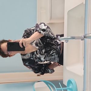 Steve Madden blouse XS, black and white